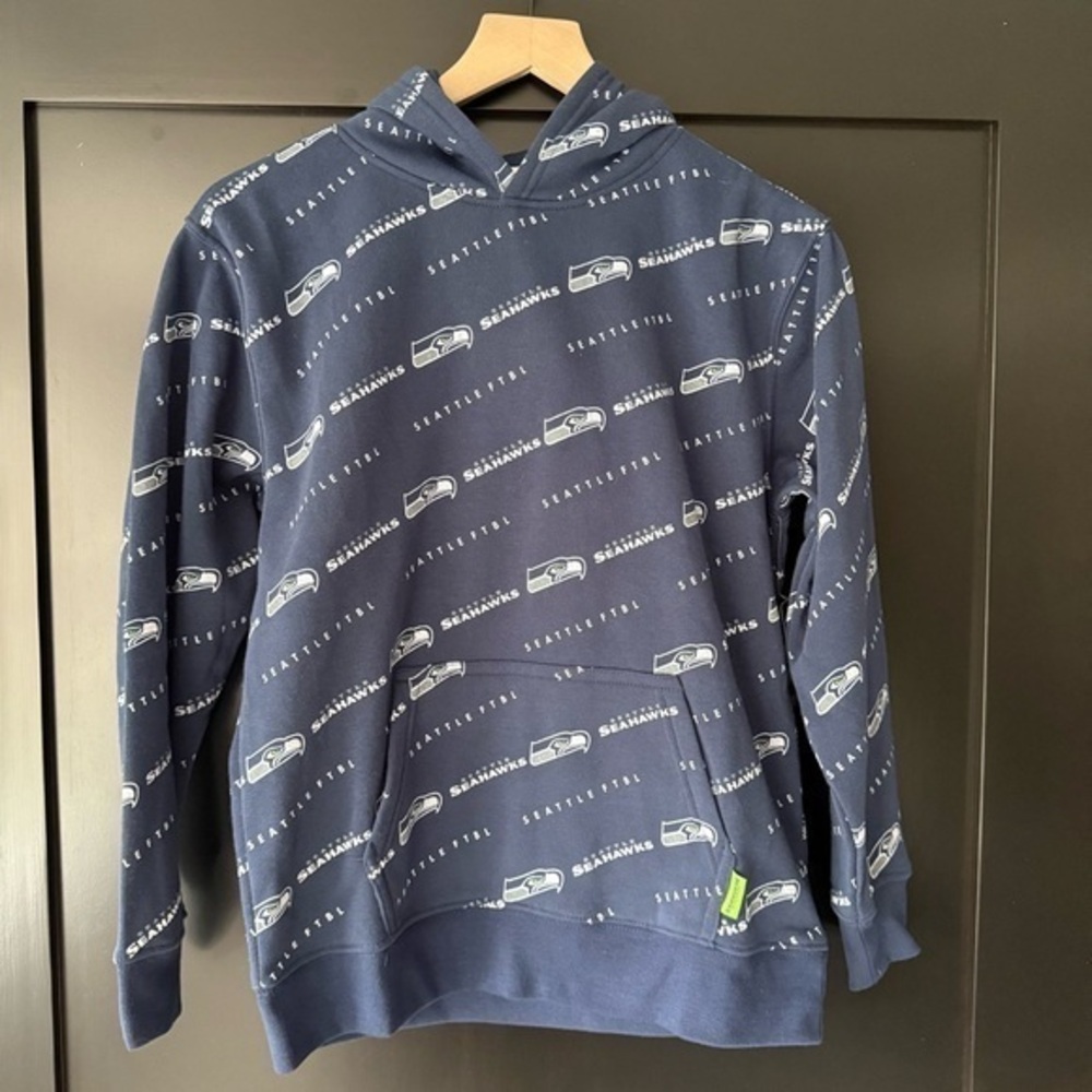 NWT NFL Seattle Seahawks navy blue logo hoodie size youth 14-16